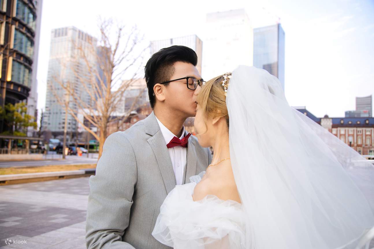 Tokyo: Lawatan Foto Perkahwinan dengan 3 Lokasi & Penggayaan Profesional